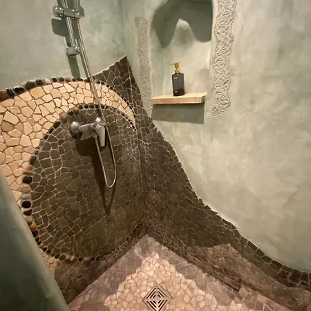 Apartment Oparadi 